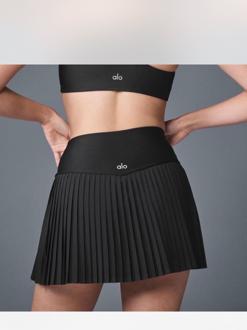 ALO Yoga Black Pleated Athletic Mini Skirt